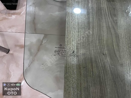 MERCEDES-BENZ W447 SAĞ ÖN KAPI CAMI ÇIKMA ORJİNAL