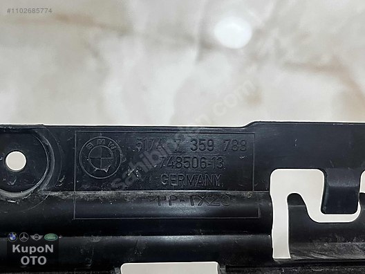 51747359788 7359788 BMW G30 ÖN TAMPON ALT DEMİR BAKALİTİ ÇIK ORJ