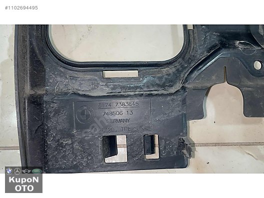 51747383845 7383845 BMW G30 ÜST RADYATÖR BAKALİTİ ÇIKMA ORJİNAL