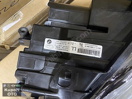63117202584 BMW E90 LCİ SAĞ FAR SIFIR ORJİNAL 291€