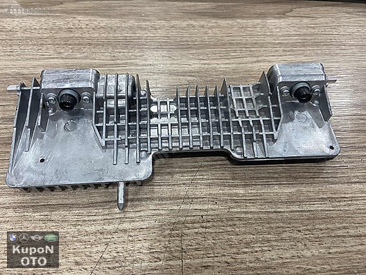 A2479008017 A22479003308 MERCEDES ÖN CAM KAMERASI SIFIR