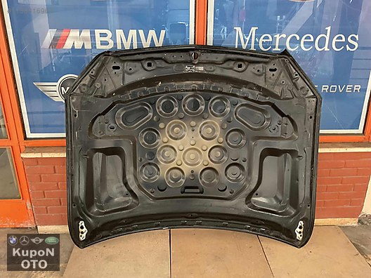 MERCEDES W205 DOLU HASARLI ÖN KAPUT ÇIKMA ORJİNAL