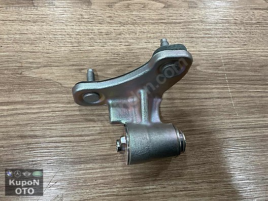 A2047201737 MERCEDES W204 SOL ÖN ALT KAPI MENTEŞESİ ÇIKMA