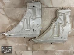 61677068999 7068999  BMW F20 RADYATÖR YEDEK SU DEPOSU ÇIKMA ORJİNAL