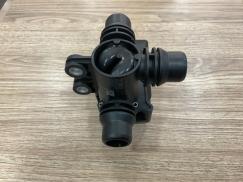 A0005061300 MERCEDES W118 W166 W167 W177 W205 W206 W213 W217 W222 W223 W238 W247 W253 W257 W290 W293 W447 W463 W465 W780 W907 W910 RADYATÖR SU YÖNLENDİRME VALFİ  SIFIR ORJİNAL