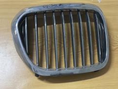 51137383520 7383520 BMW G30 SAĞ PANJUR IZGARASI ÇIKMA ORJİNAL