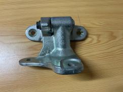 A1767300337 MERCEDES W176 ALT SOL KAPI MENTEŞESİ ÇIKMA ORJİNAL