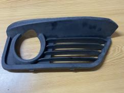 51117371670 7371670 BMW F20 ÖN SAĞ TAMPON SİS ÇERÇEVESİ ÇIKMA ORJİNAL