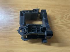 A0995011800 MERCEDES W206 ÖN ALT SOL RADYATÖR BRAKETİ ÇIKMA ORJİNAL