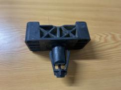 A2046920028 MERCEDES W204 ÖN SOL KRİKO YUVASI ÇIKMA ORJİNAL 