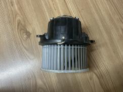 A0008304701 MERCEDES W447 KALORİFER MOTORU ÇIKMA ORJİNAL