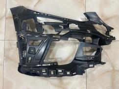 A2058855602 MERCEDES W205 AMG MAKYAJLI SAĞ TAMPON AYAĞI SIFIR ORJİNAL