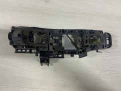 A0997602200 MERCEDES W190  W205 W213 W217 W222 W238 W257 W290 W292 W293  SAĞ ÖN  KAPI KOLU İÇ MEKANİZMASI ÇIKMA ORJİNAL 