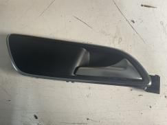 A2467201248 MERCEDES CLA200 B180 ÖN SAĞ KAPI İÇ AÇMA KOLU SIFIR ORJİNAL 