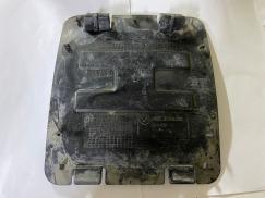 51717260397 7260397 BMW F20 LCİ ÖN ÇAMURLUK DAVLUMBAZ KAPAĞI ÇIKMA ORJİNAL